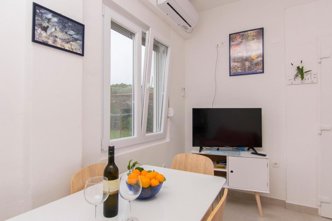 Apartment Alenka Murter Extérieur photo